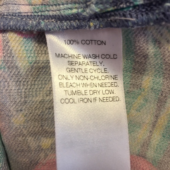 Vineyard Vines Island Floral Top S - Picture 6 of 6